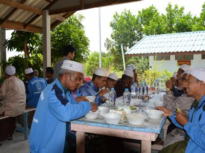 กิจกรรมมอบศุนย์ประสานงาน ศาสนา ประเพณี วัฒนธรรม ตำบลลุโบะบือซา