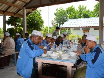 กิจกรรมมอบศุนย์ประสานงาน ศาสนา ประเพณี วัฒนธรรม ตำบลลุโบะบือซา