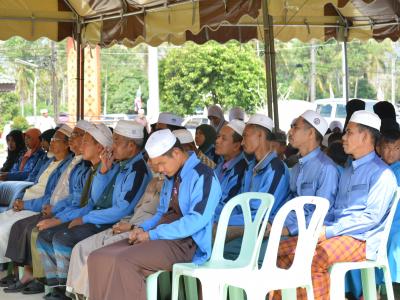 กิจกรรมมอบศุนย์ประสานงาน ศาสนา ประเพณี วัฒนธรรม ตำบลลุโบะบือซา