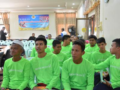 สำนักงานขนส่งนราธิวาสมาให้ความรุูด้านกฎจารจรบนท้องถนน