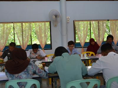 นายกร่วมประเมินโรงเรียนอิสลามนุสรณ์ เพื่อจะให้เป็นโรงเรียนประถม
