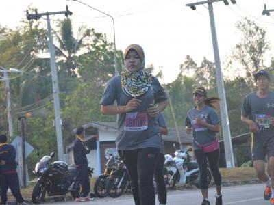 กิจกรรมวิ่งชิตเขายือลาแป
