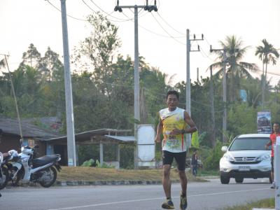 กิจกรรมวิ่งชิตเขายือลาแป
