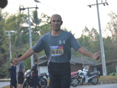 กิจกรรมวิ่งชิตเขายือลาแป