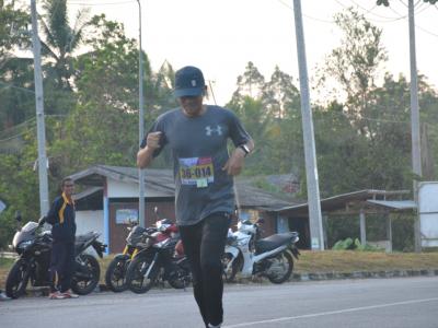 กิจกรรมวิ่งชิตเขายือลาแป