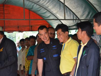 ต้อนรับรองผู้ว่าราชการจังหวัดนราธิวาส บ้านกำปงปีแซ