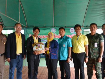 ต้อนรับรองผู้ว่าราชการจังหวัดนราธิวาส บ้านกำปงปีแซ