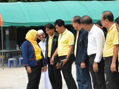 ต้อนรับรองผู้ว่าราชการจังหวัดนราธิวาส บ้านกำปงปีแซ