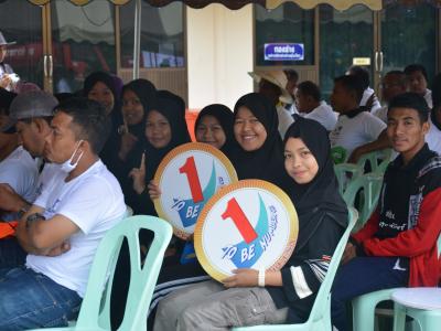 กิจกรรมล้างถนนกับบริษัทศรีตรังร่วมกับ อบต.
