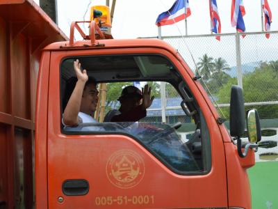 กิจกรรมล้างถนนกับบริษัทศรีตรังร่วมกับ อบต.