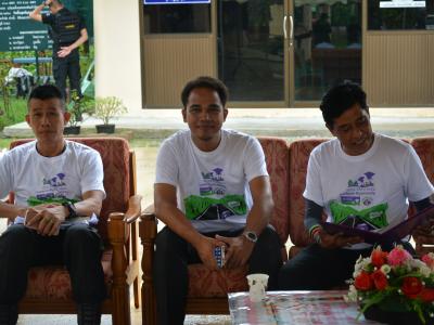 กิจกรรมล้างถนนกับบริษัทศรีตรังร่วมกับ อบต.