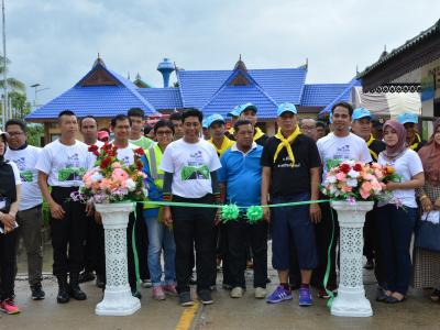 กิจกรรมล้างถนนกับบริษัทศรีตรังร่วมกับ อบต.