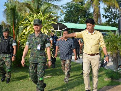 หน่วยทหารใช้สถานที่ กิจกรรมพบปะประชาชน