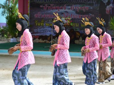 กิจกรรมจังหวัดเคลื่อนทีบ้านกาแร