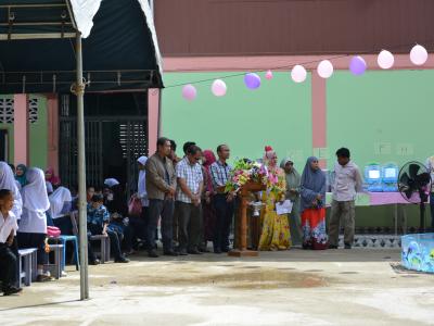 นายกเป็นประธานพิธีเปิดกิจกรรมงานวันเด็กโรงเรียนบ้านลุโบะดาโต๊ะ