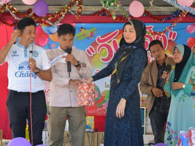 นายกเป็นประธานพิธีเปิดกิจกรรมงานวันเด็กโรงเรียนบ้านลุโบะดาโต๊ะ