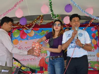 นายกเป็นประธานพิธีเปิดกิจกรรมงานวันเด็กโรงเรียนบ้านลุโบะดาโต๊ะ