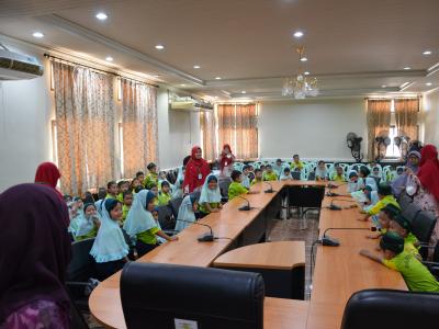โรงเรียนอิสลามวิทยานุสรณ์ มาทัศนศึกษาดูงานอบต.ลโบะบือซา