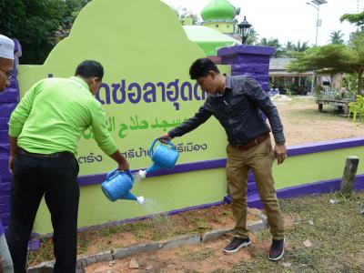 นายกเป็นประธานเปิดโครงการซ่อมแซมมัสยิดซอลาฮุดดีน (ฮูแตจิจิง)