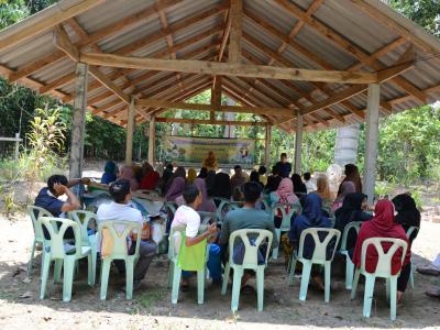 โครงการอบรมความรู้แก่เกษตร ตามแนวคิดปรัชญาเศรษฐกิจพอเพียง