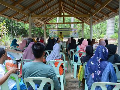 โครงการอบรมความรู้แก่เกษตร ตามแนวคิดปรัชญาเศรษฐกิจพอเพียง