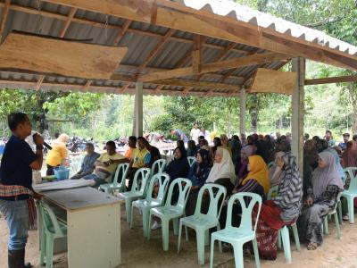 โครงการอบรมความรู้แก่เกษตร ตามแนวคิดปรัชญาเศรษฐกิจพอเพียง