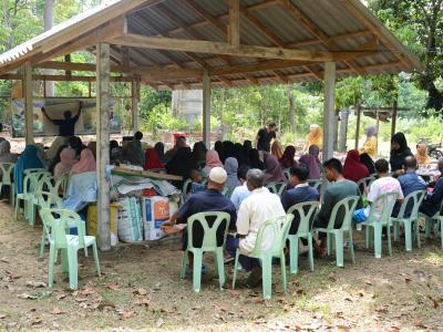 โครงการอบรมความรู้แก่เกษตร ตามแนวคิดปรัชญาเศรษฐกิจพอเพียง