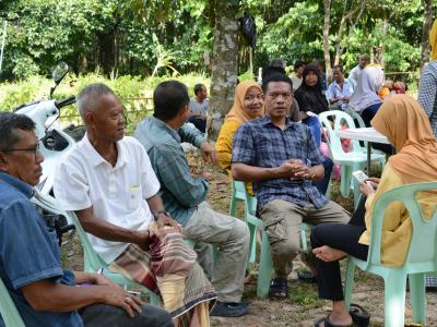 โครงการอบรมความรู้แก่เกษตร ตามแนวคิดปรัชญาเศรษฐกิจพอเพียง