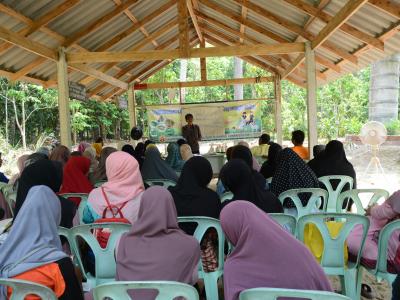 โครงการอบรมความรู้แก่เกษตร ตามแนวคิดปรัชญาเศรษฐกิจพอเพียง