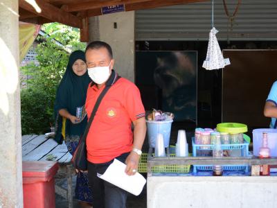 ลงประชาสัมพันธ์โรคโควิด19 ในพื้นที่ตำบลลุโบะบือซา