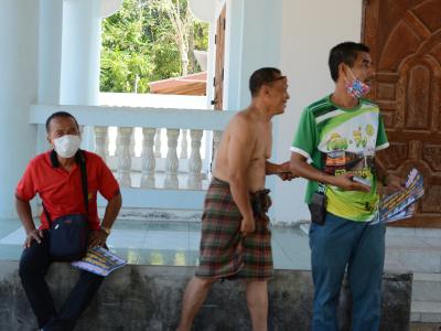 ลงประชาสัมพันธ์โรคโควิด19 ในพื้นที่ตำบลลุโบะบือซา