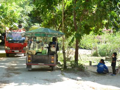 ลงประชาสัมพันธ์โรคโควิด19 ในพื้นที่ตำบลลุโบะบือซา