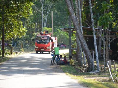 ลงประชาสัมพันธ์โรคโควิด19 ในพื้นที่ตำบลลุโบะบือซา