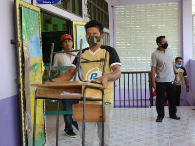 ทำความสะอาดศูนย์กักกันประจำตำบลลุโบะบือซา