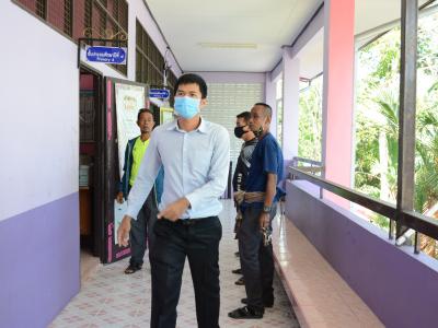 ทำความสะอาดศูนย์กักกันประจำตำบลลุโบะบือซา