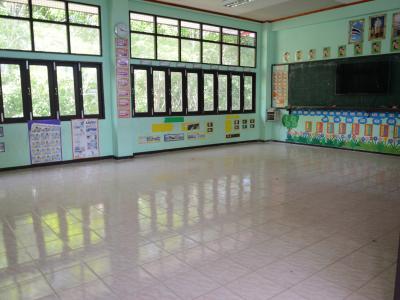 ทำความสะอาดศูนย์กักกันประจำตำบลลุโบะบือซา