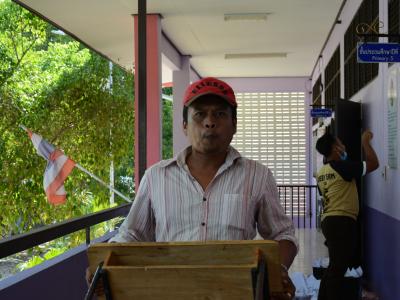 ทำความสะอาดศูนย์กักกันประจำตำบลลุโบะบือซา