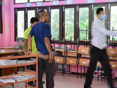 ทำความสะอาดศูนย์กักกันประจำตำบลลุโบะบือซา