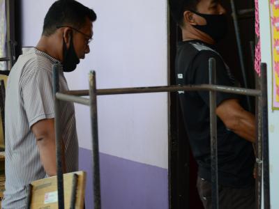 ทำความสะอาดศูนย์กักกันประจำตำบลลุโบะบือซา