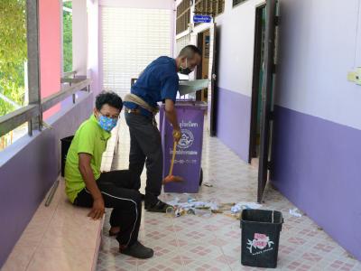 ทำความสะอาดศูนย์กักกันประจำตำบลลุโบะบือซา