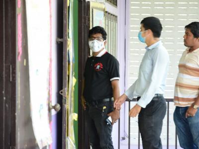 ทำความสะอาดศูนย์กักกันประจำตำบลลุโบะบือซา