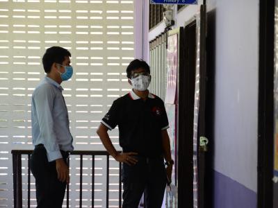ทำความสะอาดศูนย์กักกันประจำตำบลลุโบะบือซา