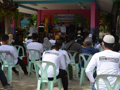 รองผู้ว่าราชการจังหวัดนราธิวาส มาปิดศูนย์กักกันตำบลลุโบะบือซา