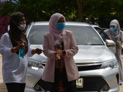 รองผู้ว่าราชการจังหวัดนราธิวาส มาปิดศูนย์กักกันตำบลลุโบะบือซา
