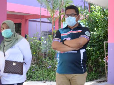 กิจกรรมทำความสะอาดศูนย์กักกันประจำตำบลลุโบะบือซา(โรงเรียนบ้านกาแ