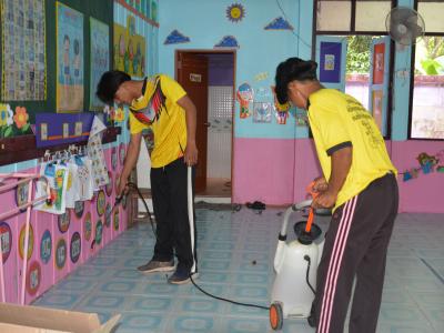 กิจกรรมทำความสะอาดศูนย์กักกันประจำตำบลลุโบะบือซา(โรงเรียนบ้านกาแ
