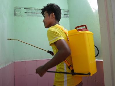 กิจกรรมทำความสะอาดศูนย์กักกันประจำตำบลลุโบะบือซา(โรงเรียนบ้านกาแ