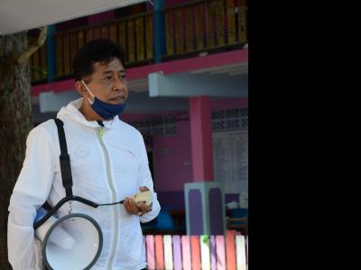 กิจกรรมทำความสะอาดศูนย์กักกันประจำตำบลลุโบะบือซา(โรงเรียนบ้านกาแ