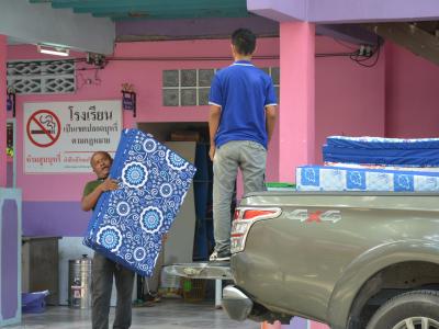 กิจกรรมทำความสะอาดศูนย์กักกันประจำตำบลลุโบะบือซา(โรงเรียนบ้านกาแ
