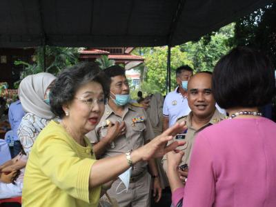นายกต้อนรับผู้ว่าราชการจังหวัดนราธิวาสคนใหม่